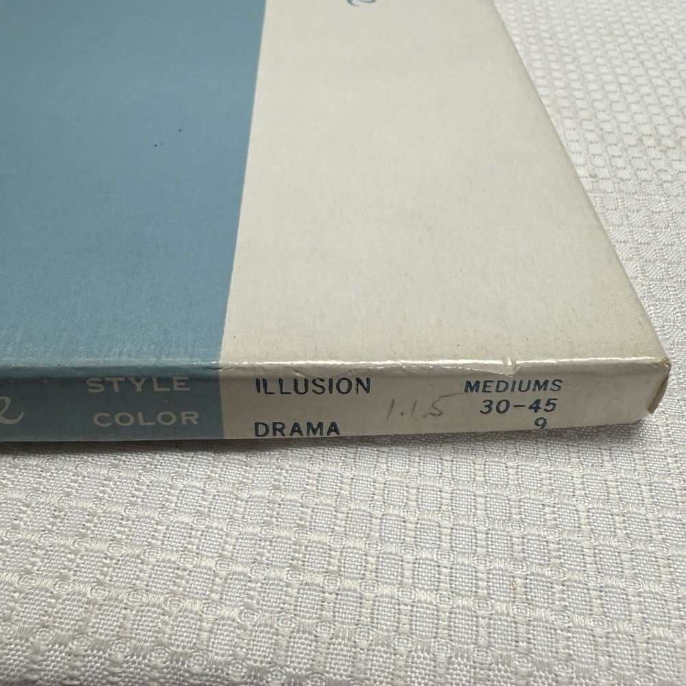 2-Vtg 50s VAN RAALTE Illusion Drama 9 Nylon Hose Stockings Seams New In 1 Box - Picture 2 of 5